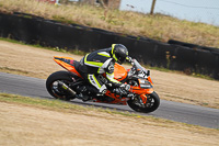 anglesey-no-limits-trackday;anglesey-photographs;anglesey-trackday-photographs;enduro-digital-images;event-digital-images;eventdigitalimages;no-limits-trackdays;peter-wileman-photography;racing-digital-images;trac-mon;trackday-digital-images;trackday-photos;ty-croes